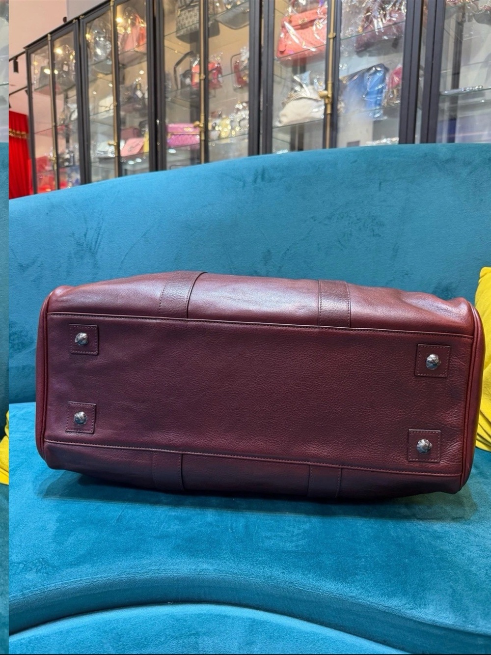Mulberry Leather Travel Holdall in Burgundy - Picture 5 of 8
